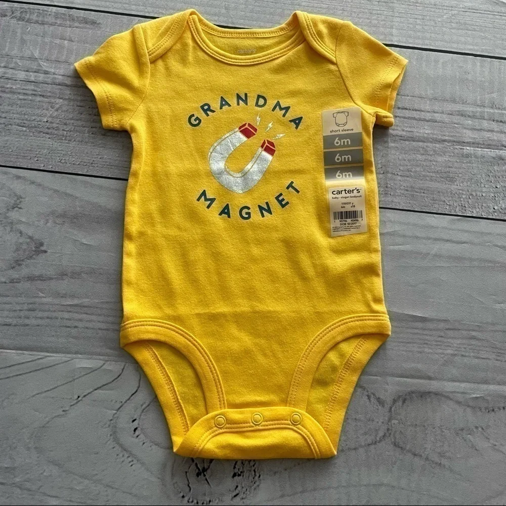✅2x Host Pick✅ Carter’s Onesies, Set of 2, 6M